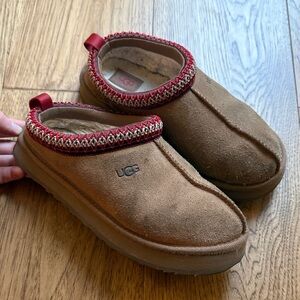 UGG Kids Tan Slippers with Red Accent